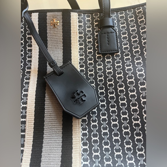 Tory Burch Gemini canvas coated LARGE TOTE Gemini Link GUC - Picture 14 of 16